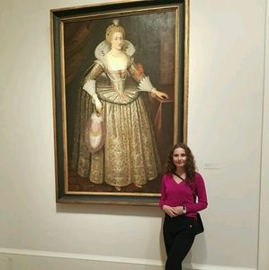 Meet your Posher, Emmelina